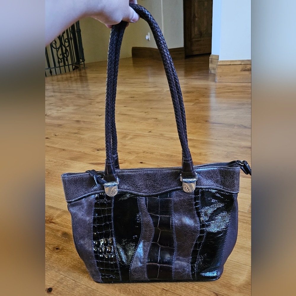 Brighton chocolate brown aidan leather shoulder bag - Picture 5 of 9